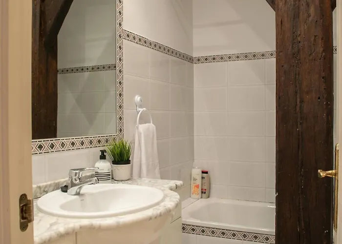 Апартаменти Barrenkale Old Town Alde Zaharra *